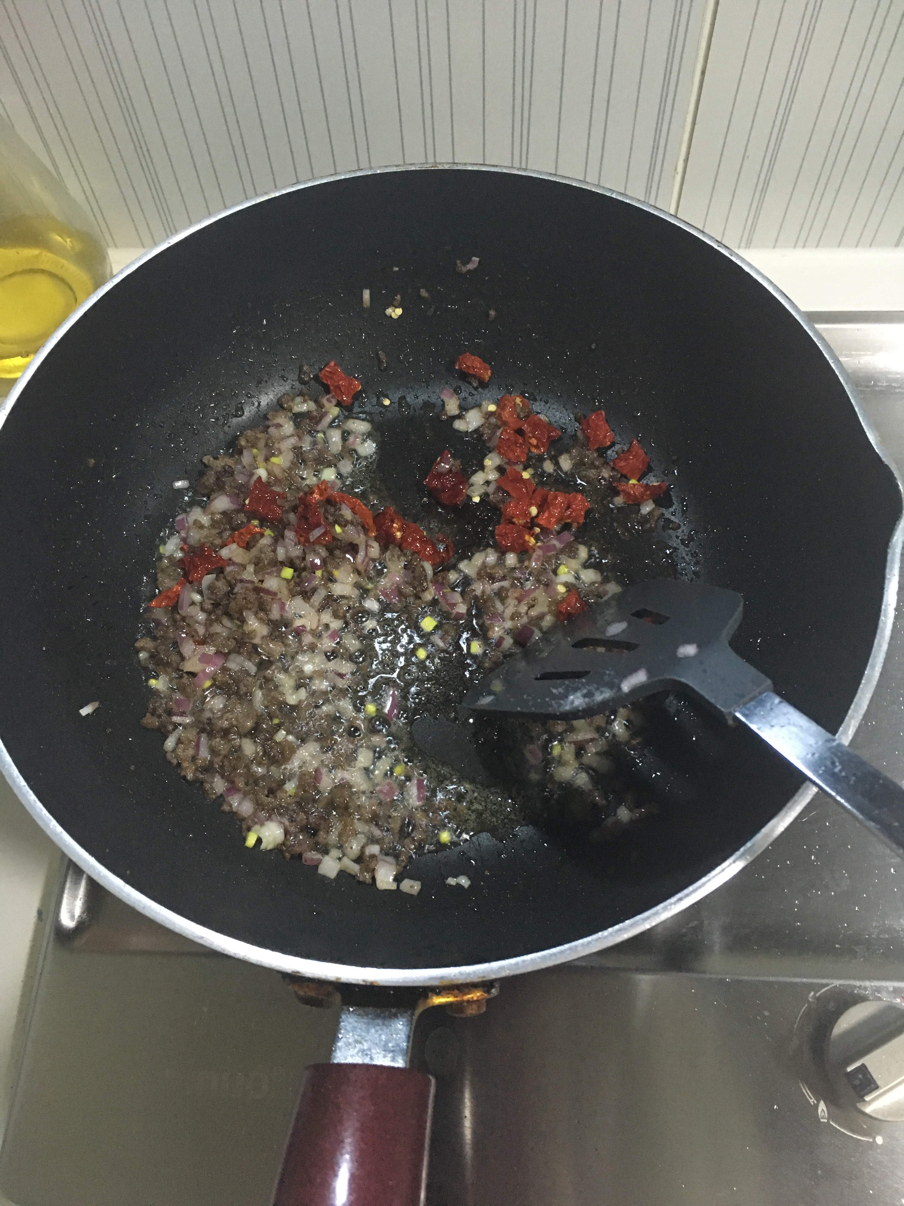 豌豆玉米炒肉的做法 步骤4
