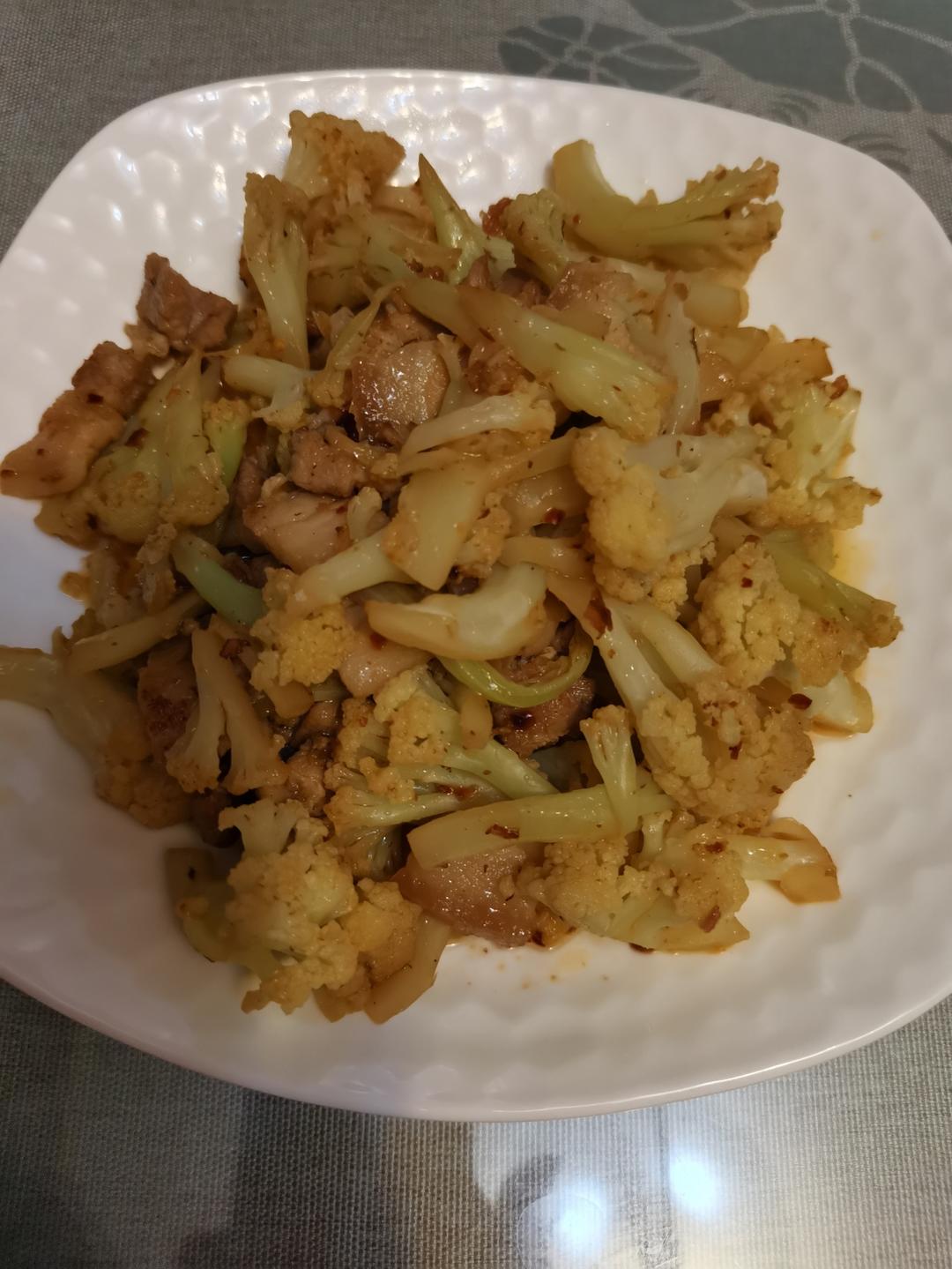干煸菜花（花菜炒肉）