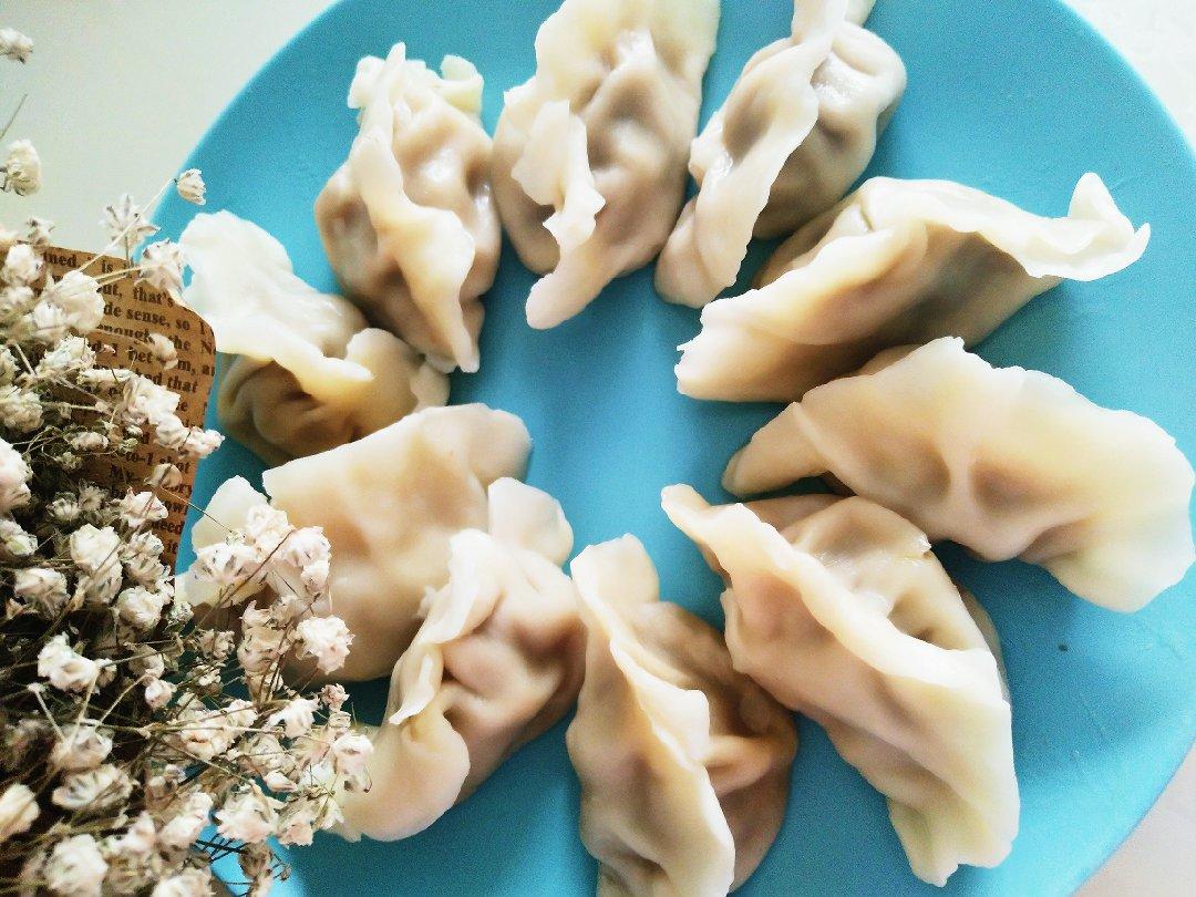 茄子馅饺子（饺子馅会流汁哦）