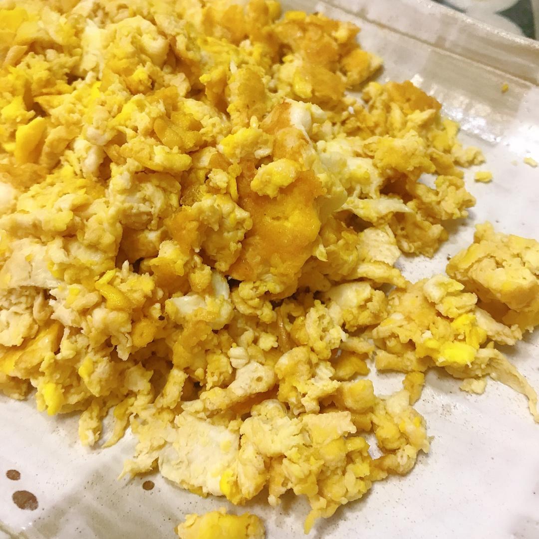 赛螃蟹/蟹黄蛋 (鸭蛋消耗好办法)