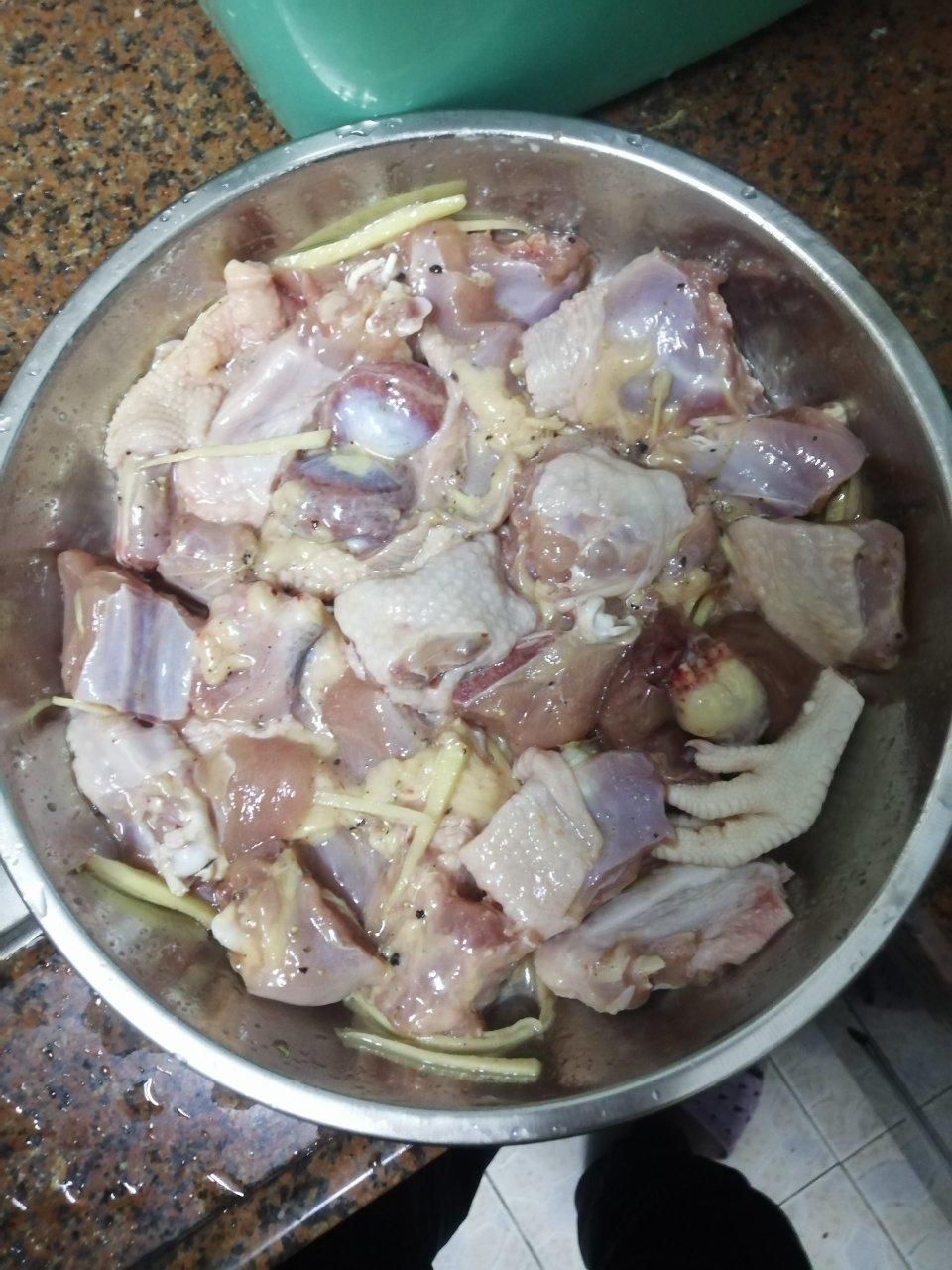 原汁原味蒸鸡（广东口味)
