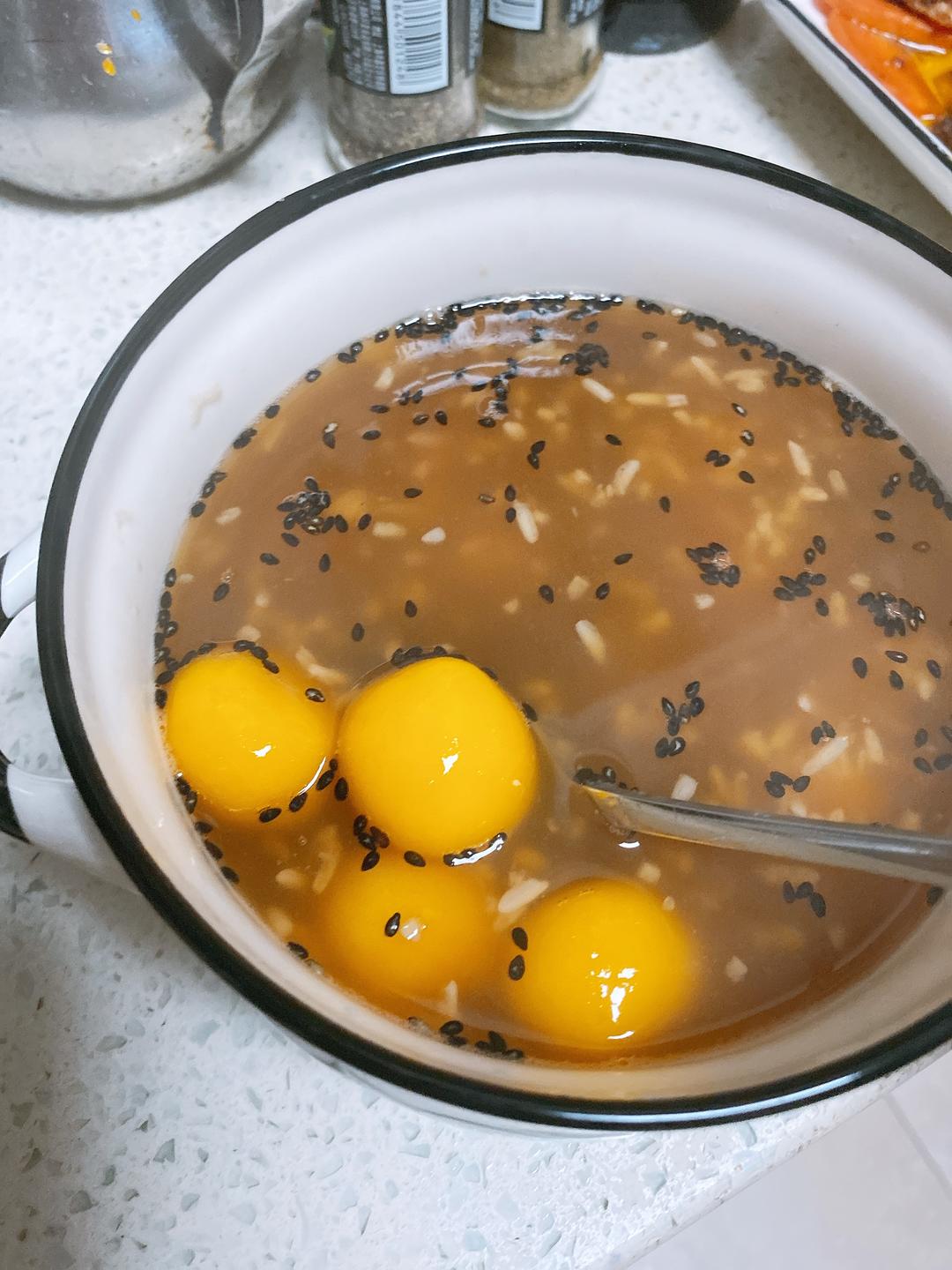 怎样制作红糖汤圆芯子( 自制红糖汤圆馅料的做法 )