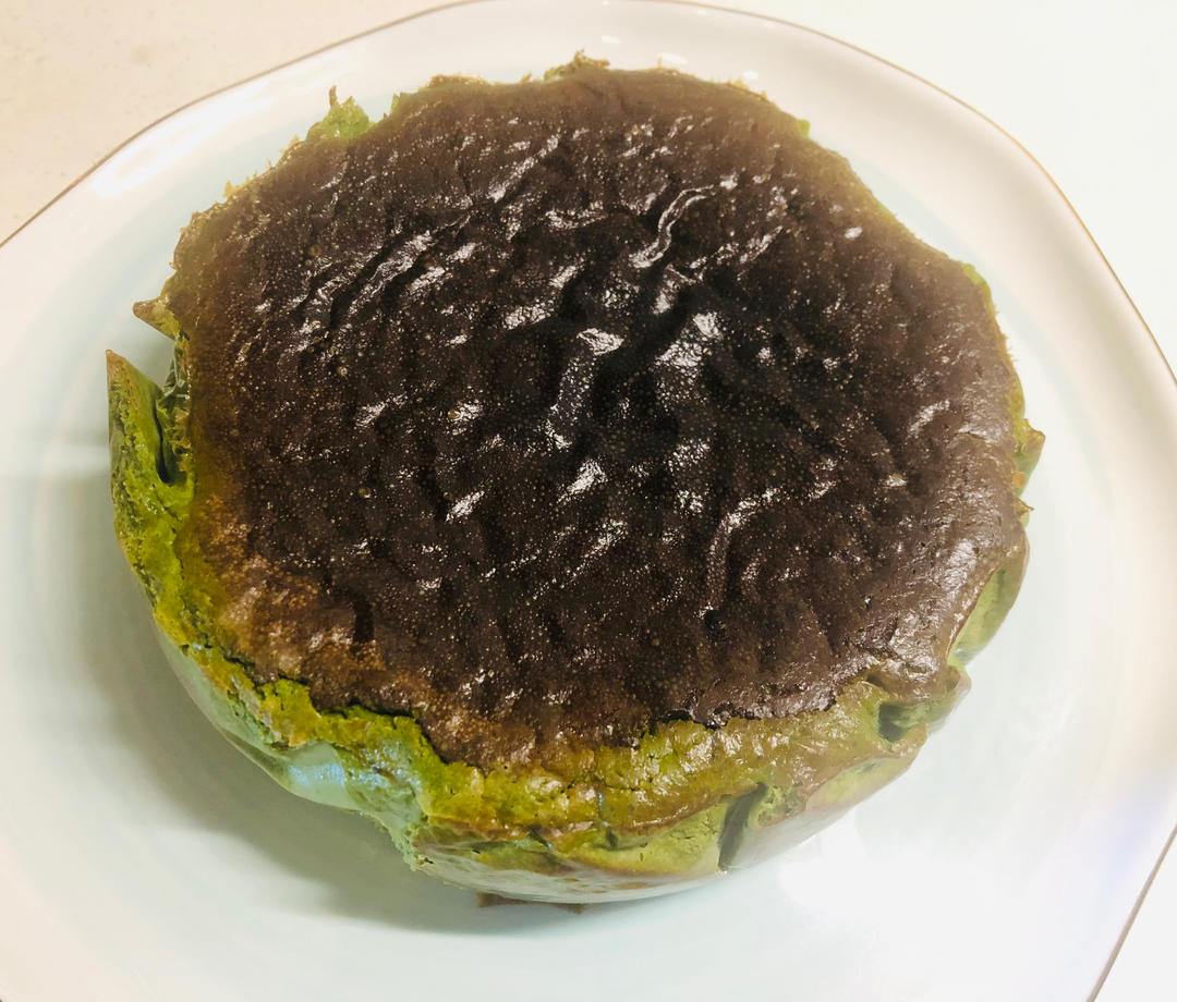 流心抹茶巴斯克芝士蛋糕