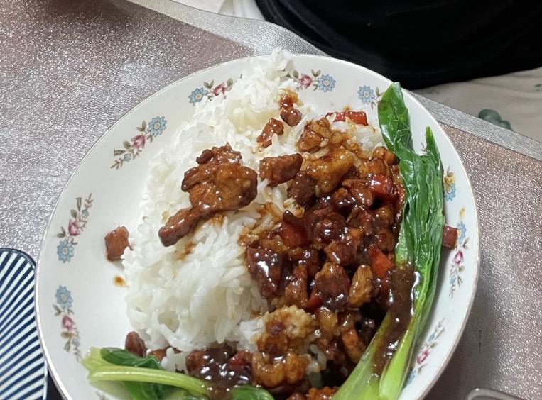 香菇卤肉饭造起来