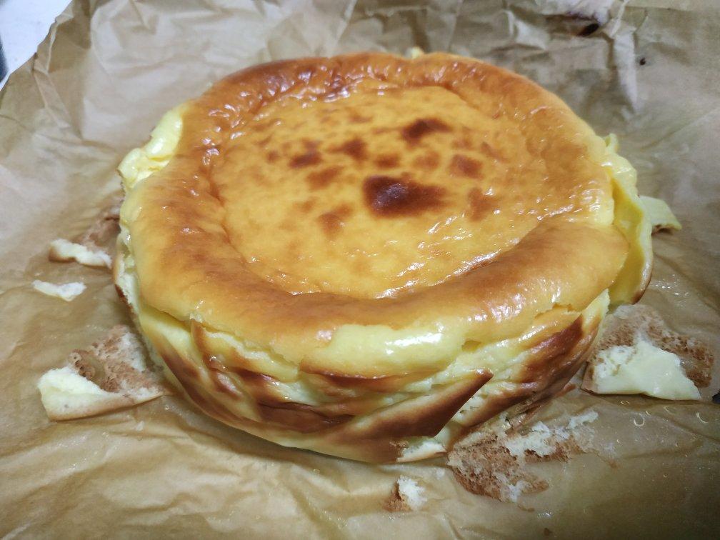 巴斯克式烤芝士蛋糕[超简单][搬运]