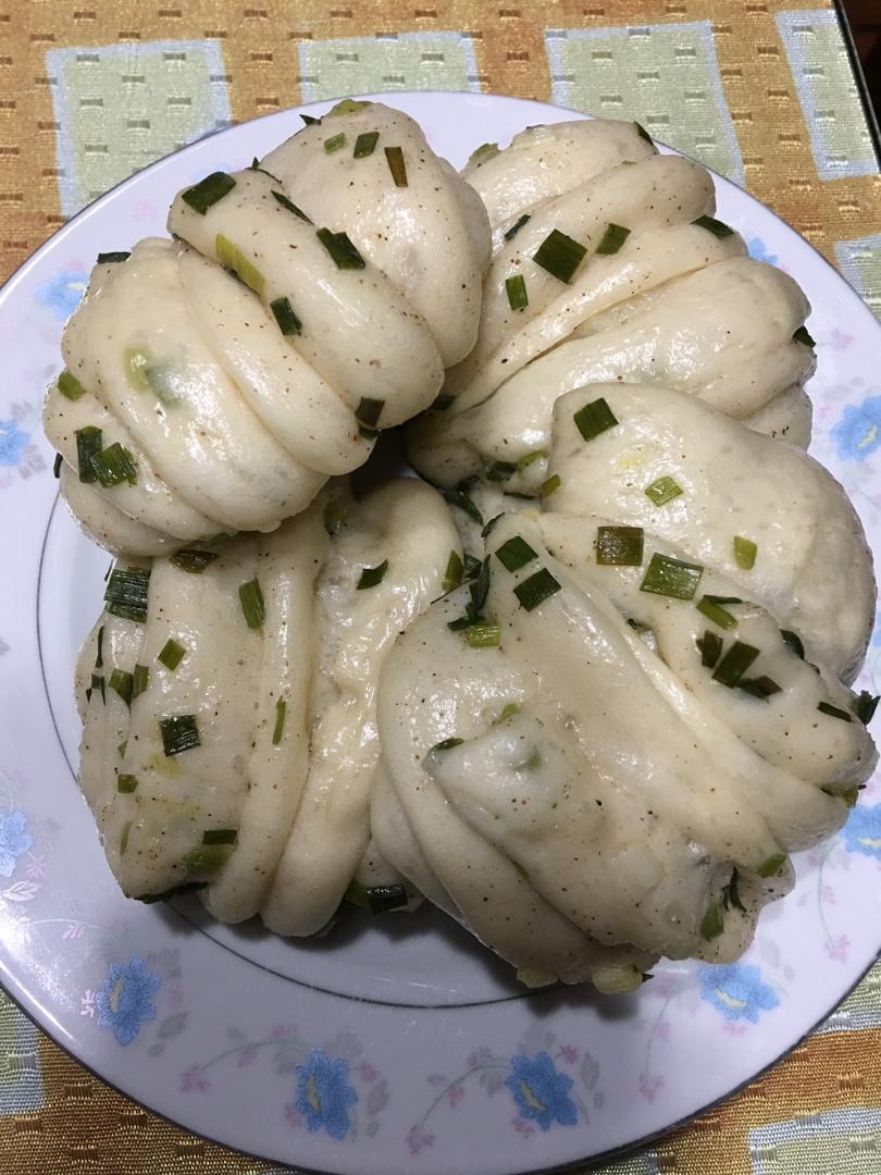 葱油花卷 Steamed Roll