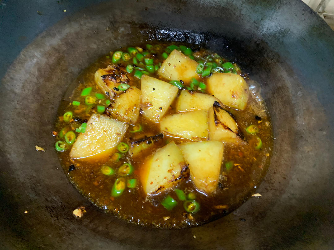 红烧冬瓜最完美做法，不加一滴水，瞬间秒杀红烧肉