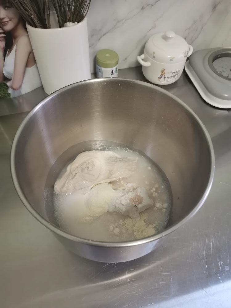 纯奶手撕吐司的做法 步骤1
