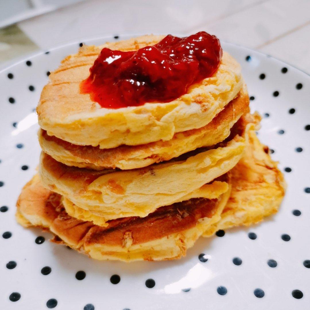 不用烤箱 15分钟无油低糖的舒芙蕾蛋糕松饼 🥞 蓬松绵软