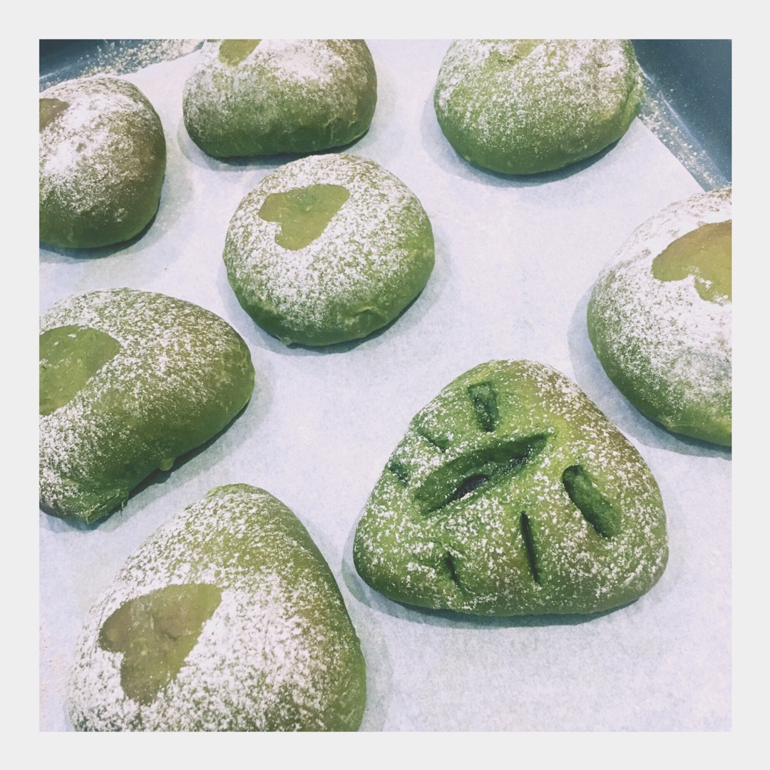 抹茶红豆软面包
