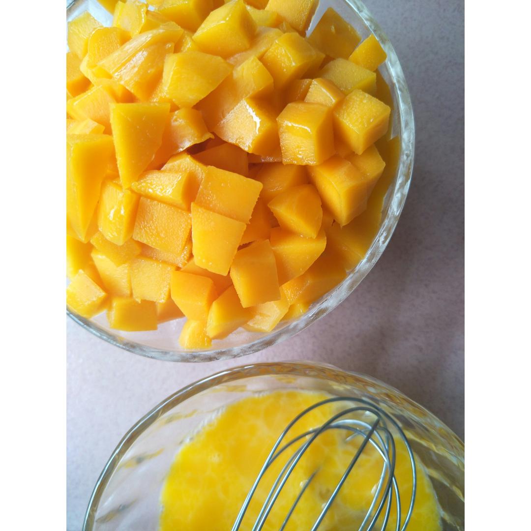 《Tinrry下午茶》教你做芒果班戟和芒果千层饼