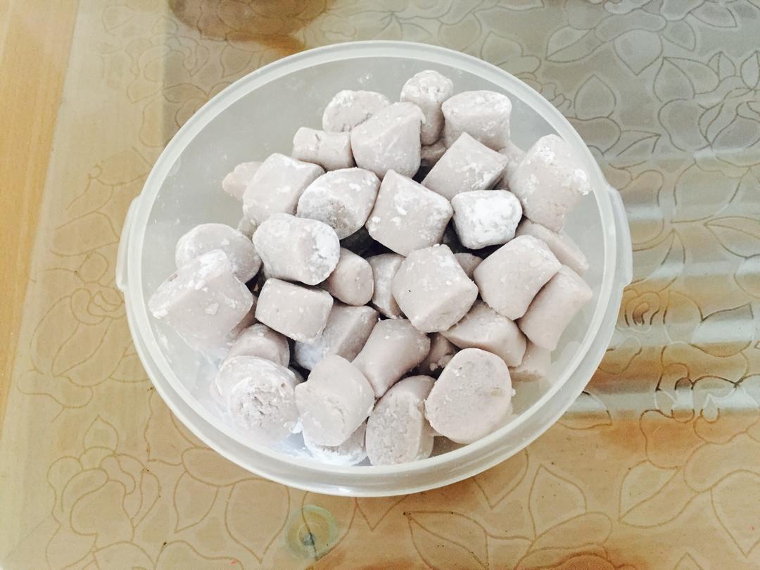Q弹芋圆的做法 （有视频，学会做柔韧不散的面团）