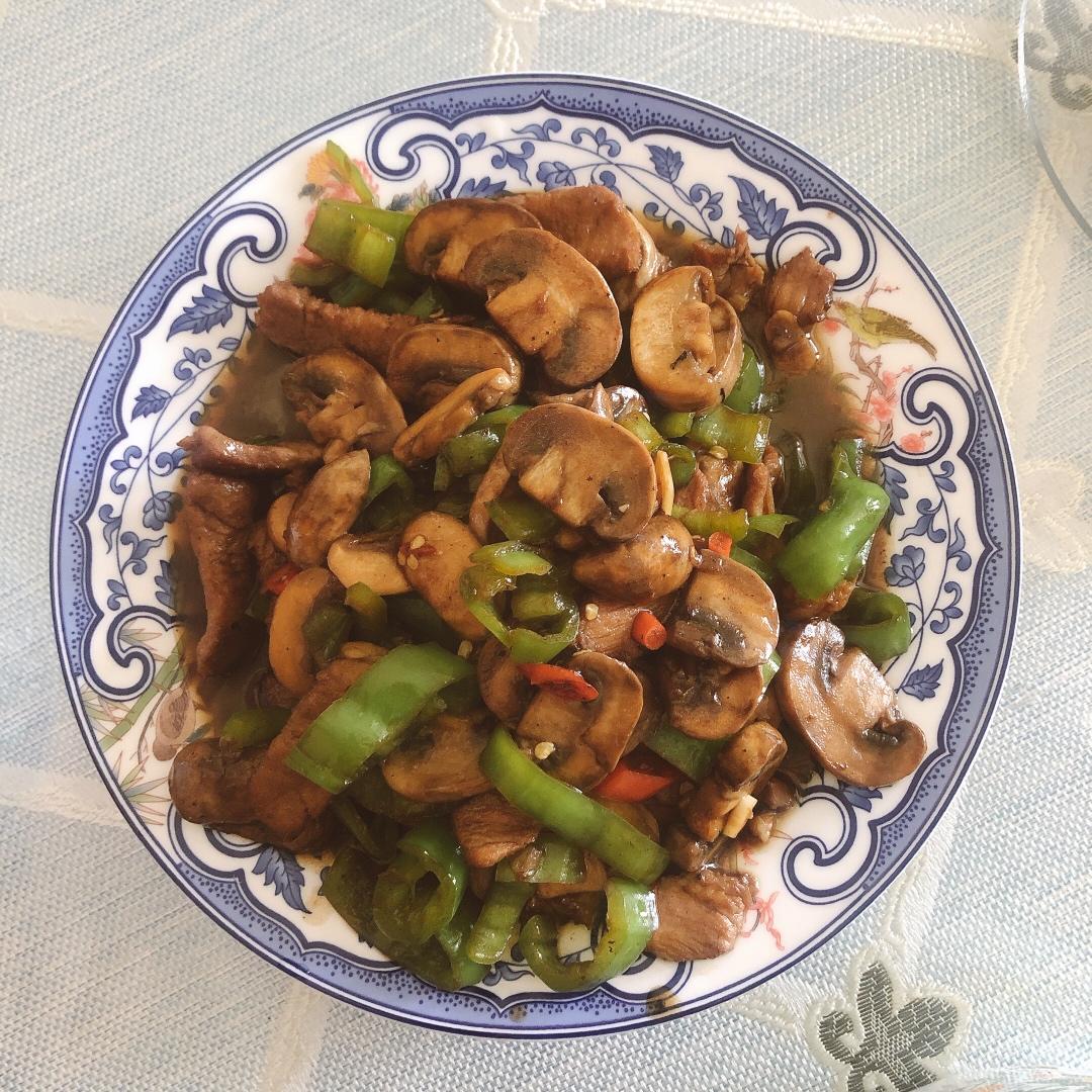 家的味道—口蘑炒五花肉