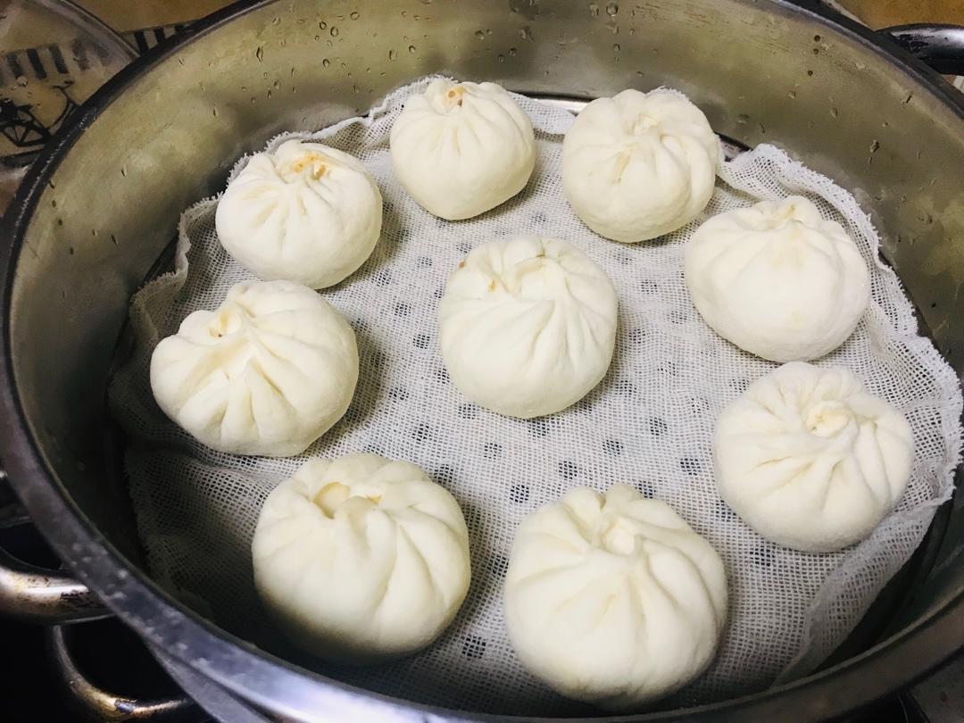 酱肉包子