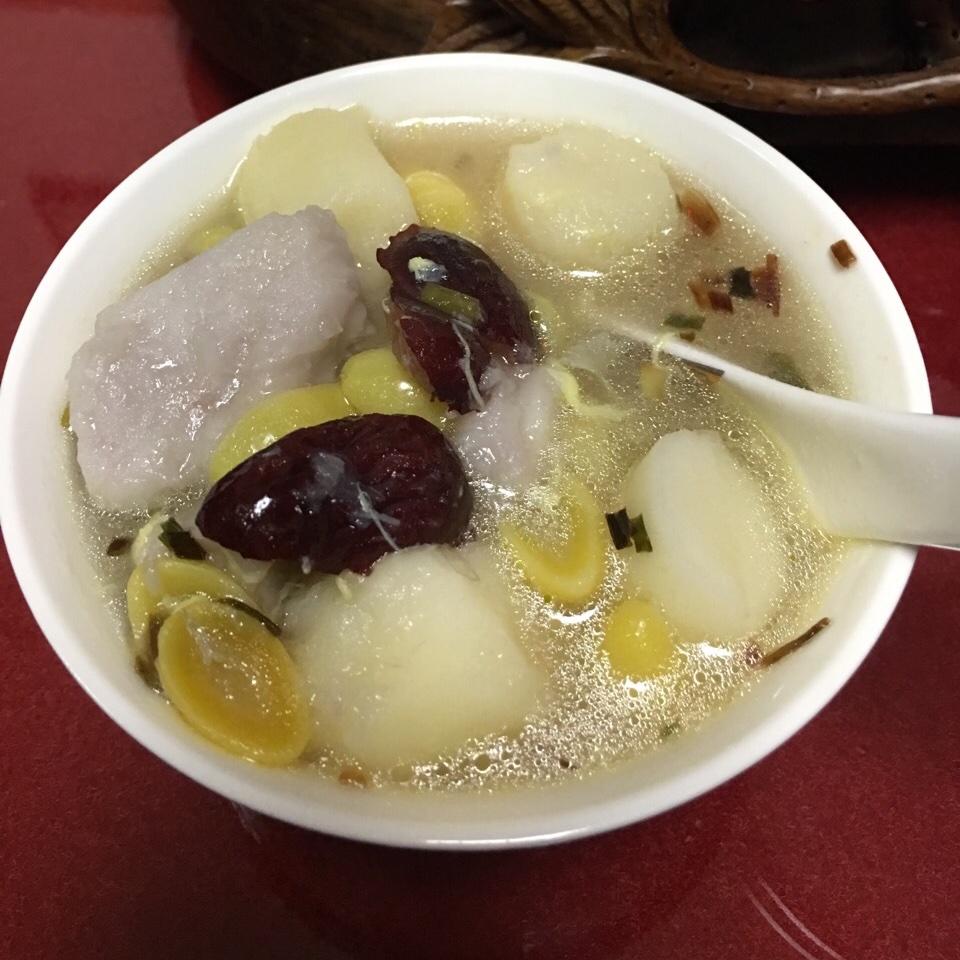 红枣木瓜银耳汤