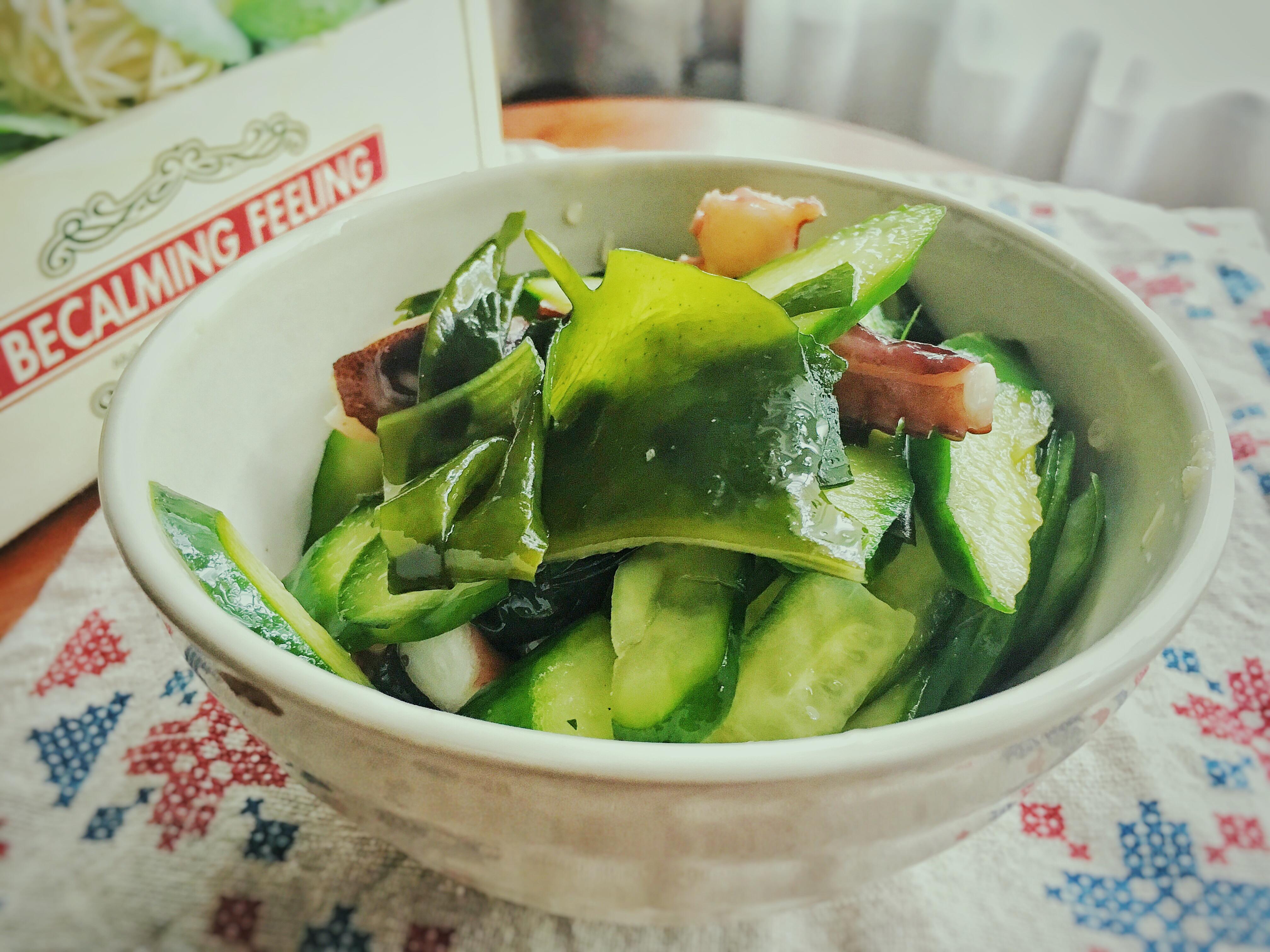 基础日本家庭料理－－腌海味黄瓜的做法