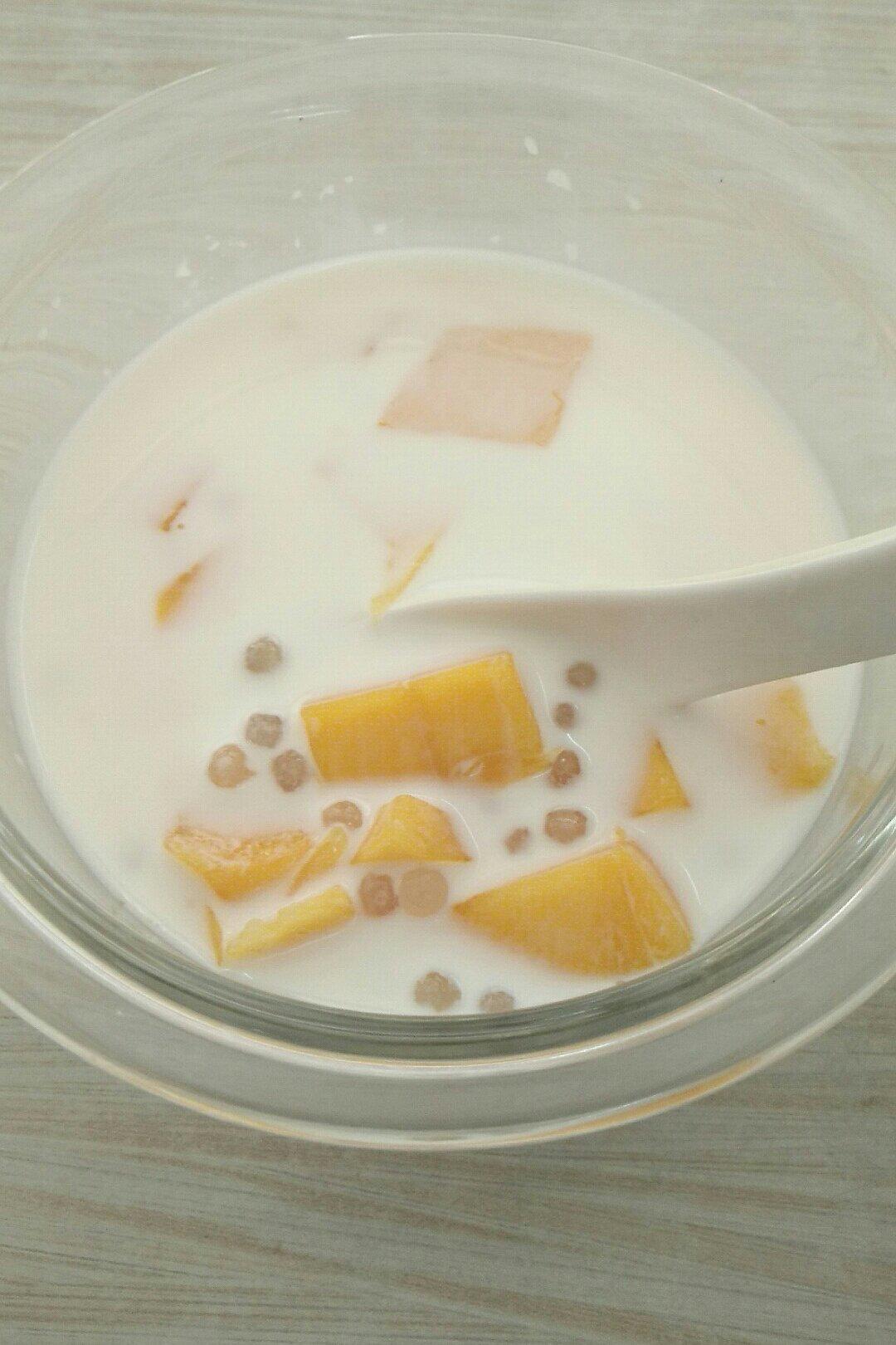 芒果椰汁西米露