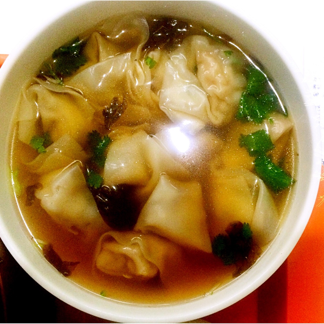 穆雪蔷薇做的紫菜汤馄饨