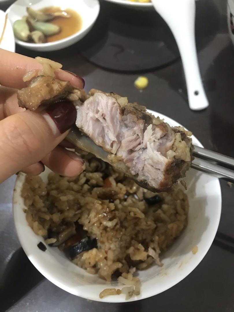 喷香排骨焖饭（爆好吃）