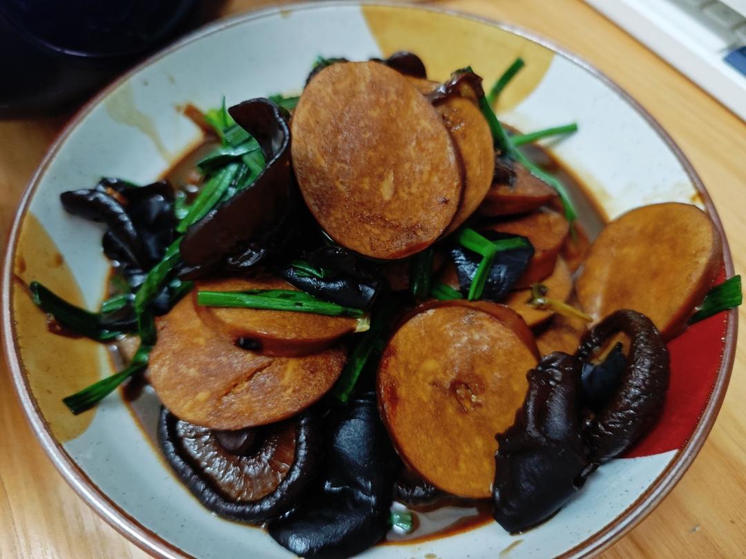 香菇木耳烧素鸡