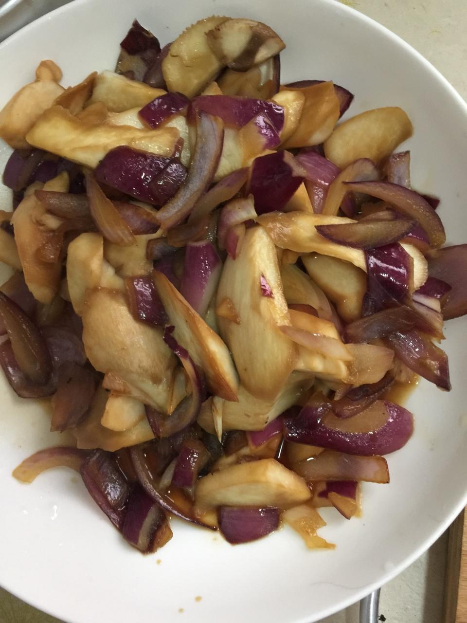 洋葱遇到杏鲍菇