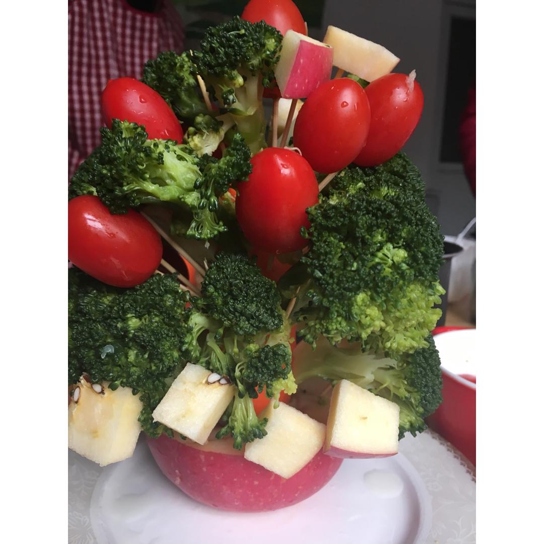 绿松鼠之一饭一蔬做的西兰花圣诞树