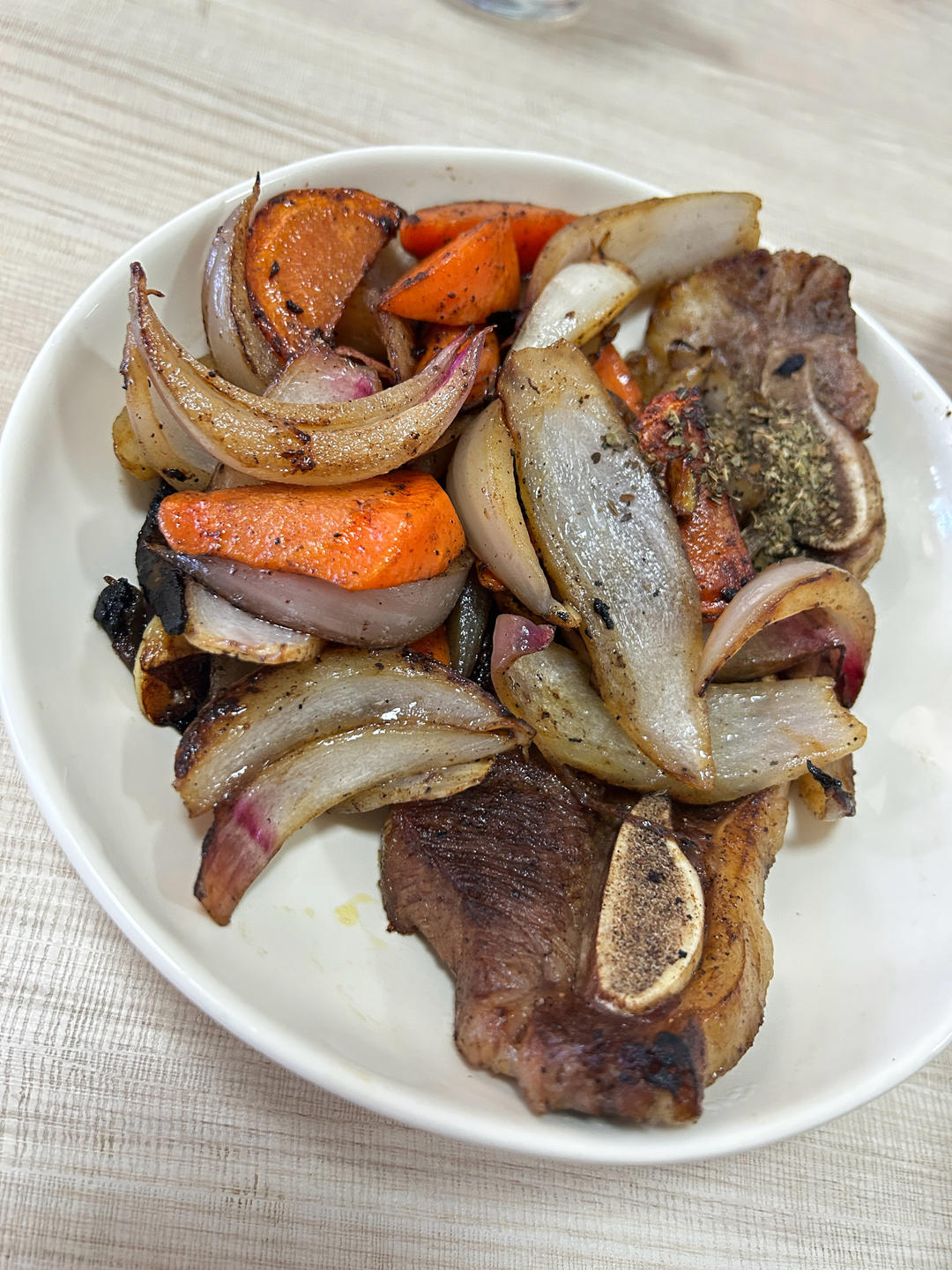 黑椒牛仔骨