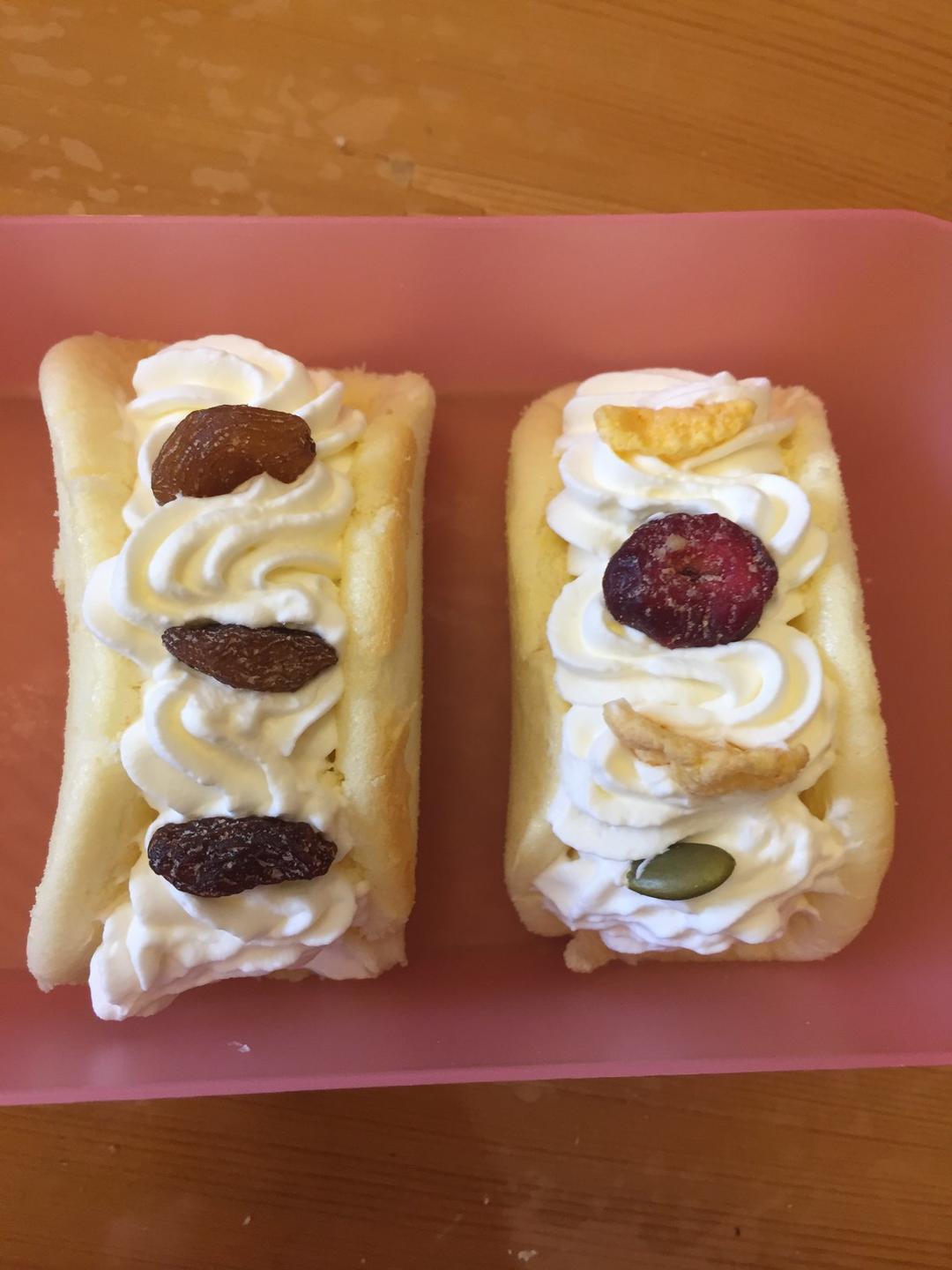 菜c菜做的草莓抱抱卷