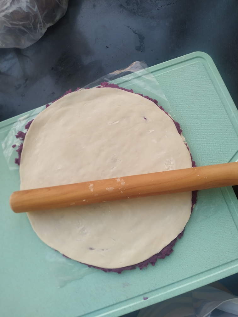 手抓饼的万能吃法，紫薯酥！的做法 步骤4