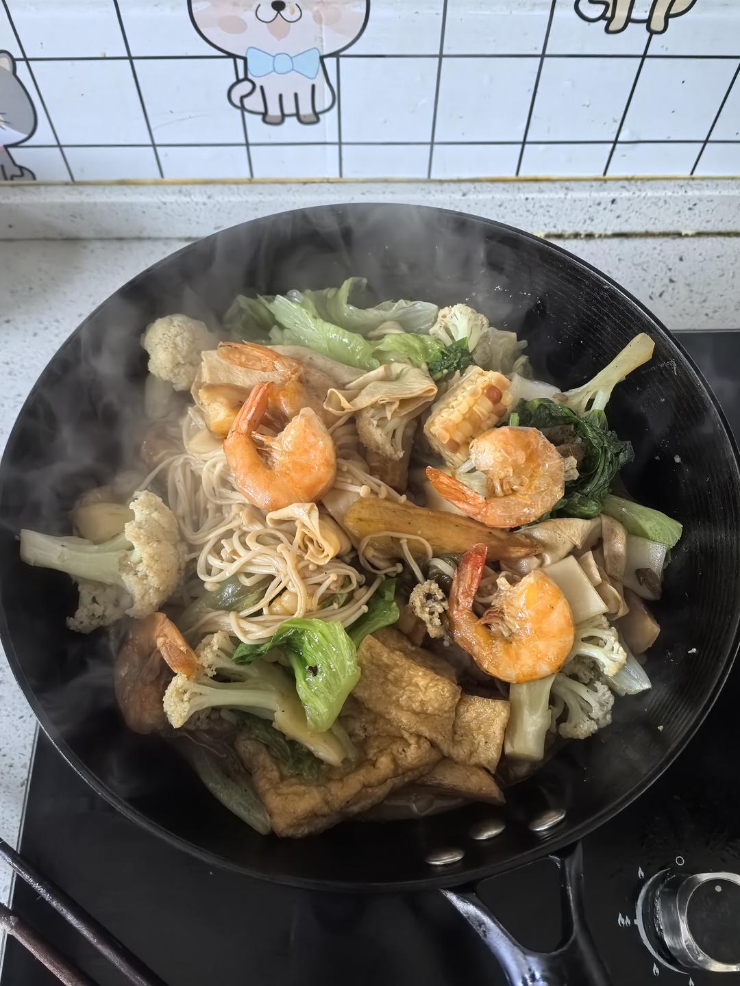 邵汇大虾，喜虾客，王婆大虾。超级简单的干锅虾