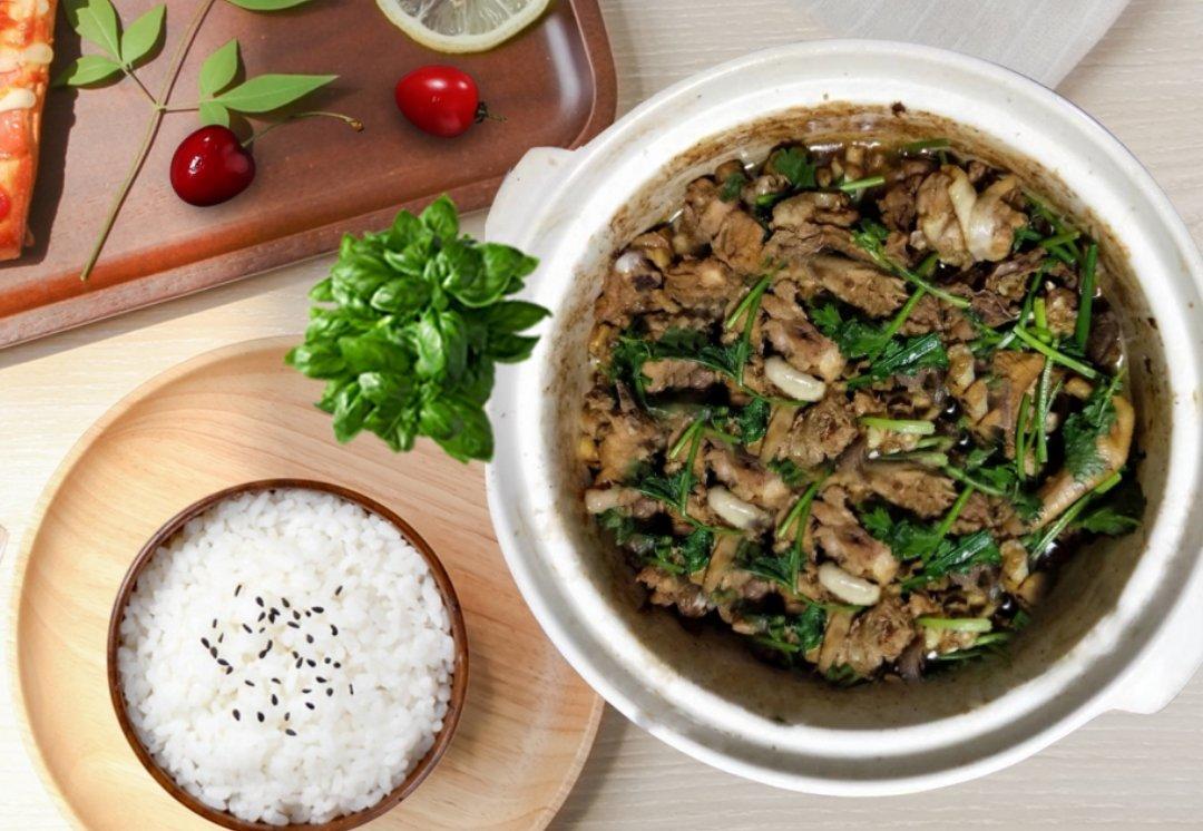 砂锅鸡(不加水，原汁原味，简单易学)