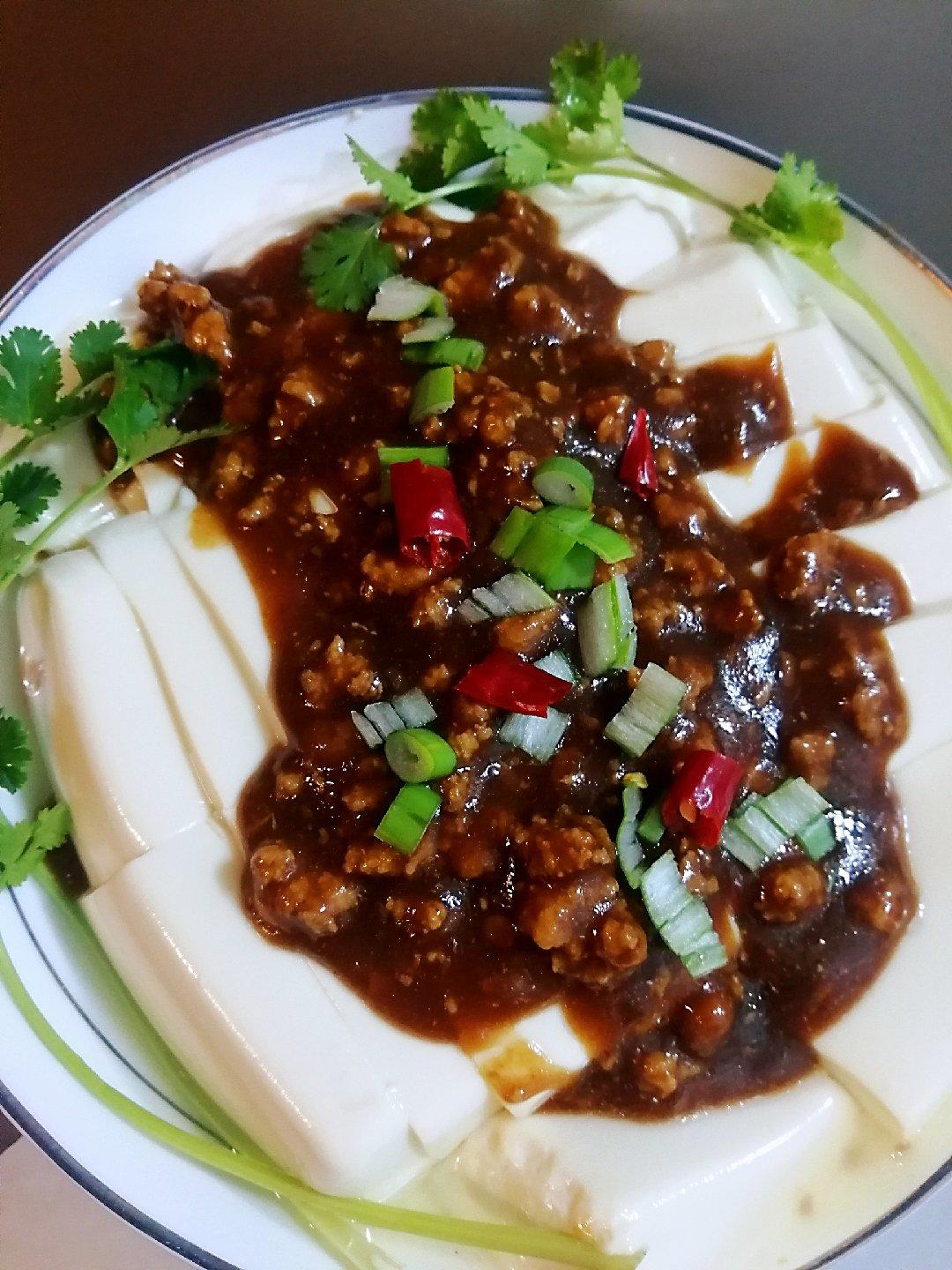 肉末浇汁嫩豆腐