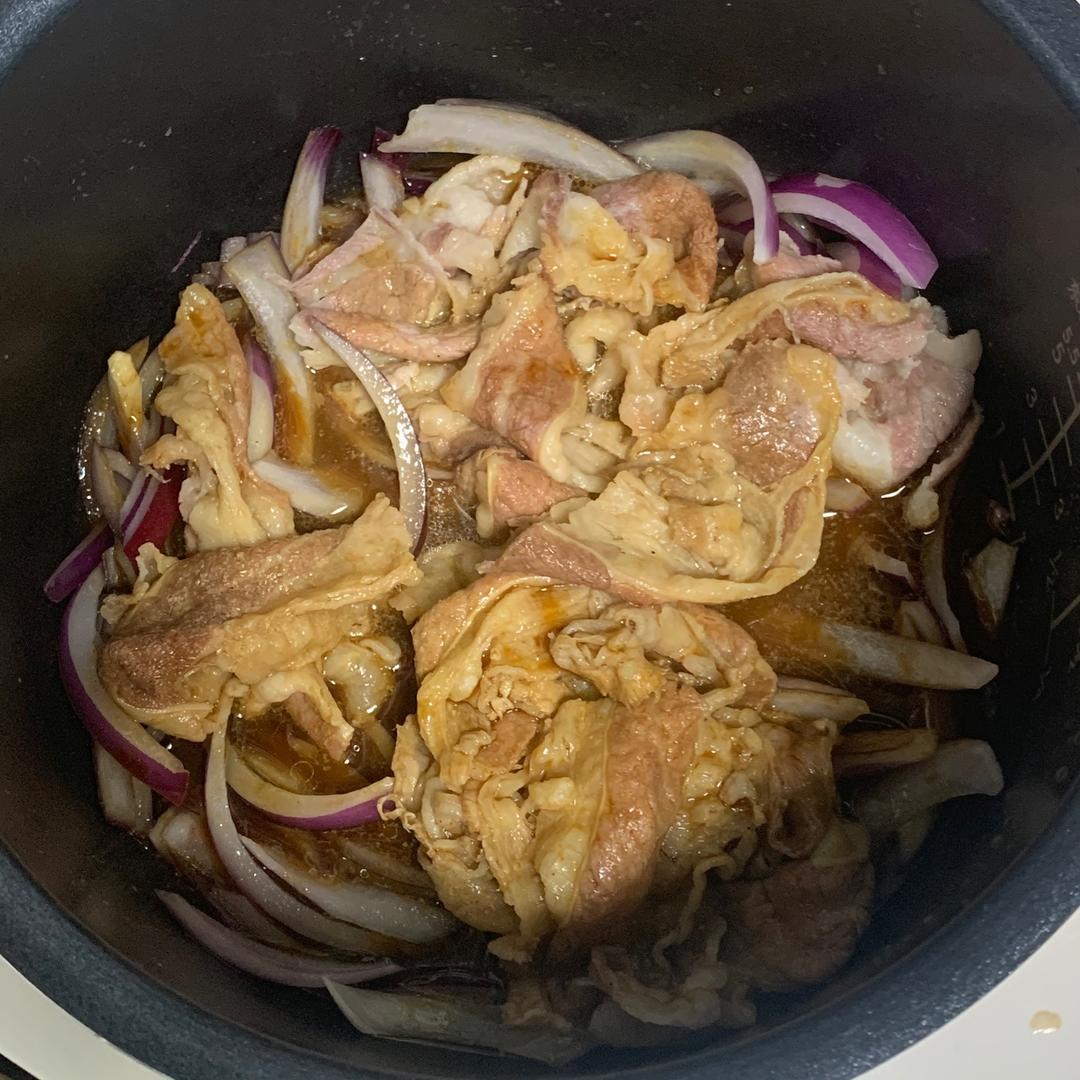 电饭锅洋葱肥牛