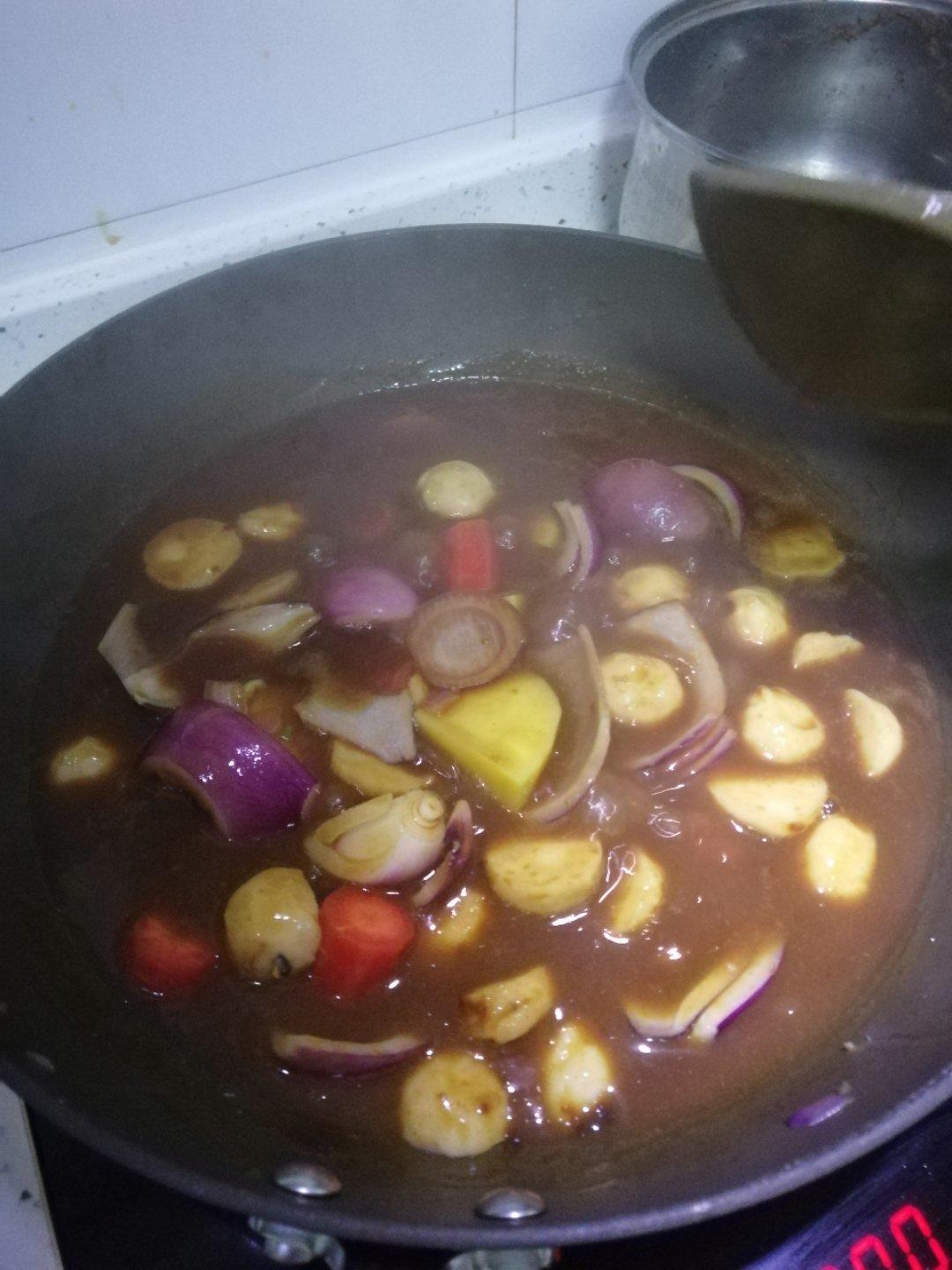 香港人气小吃——咖喱鱼丸