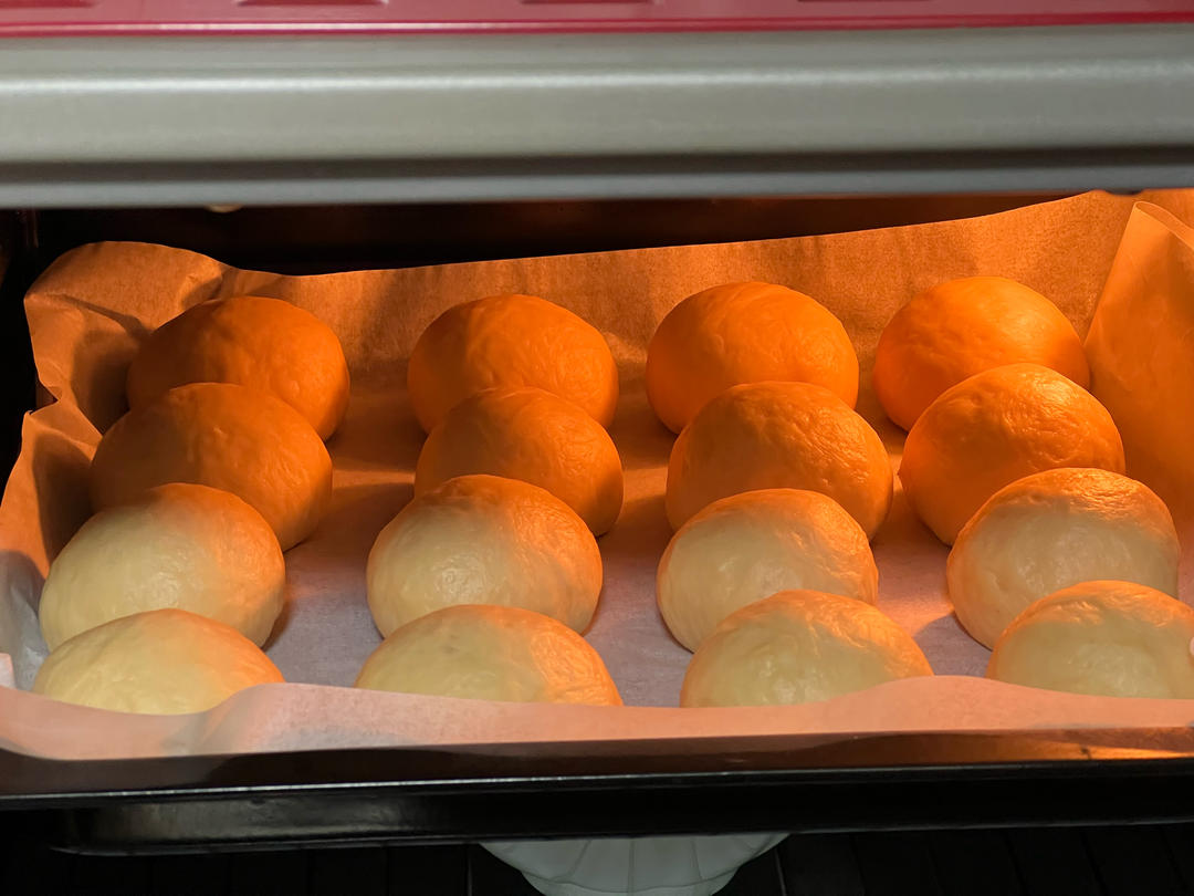 椰蓉奶香小餐包