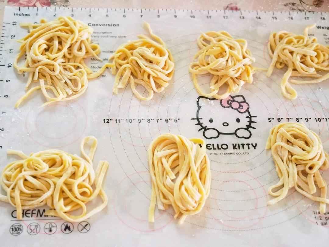 快手纯手工擀面条