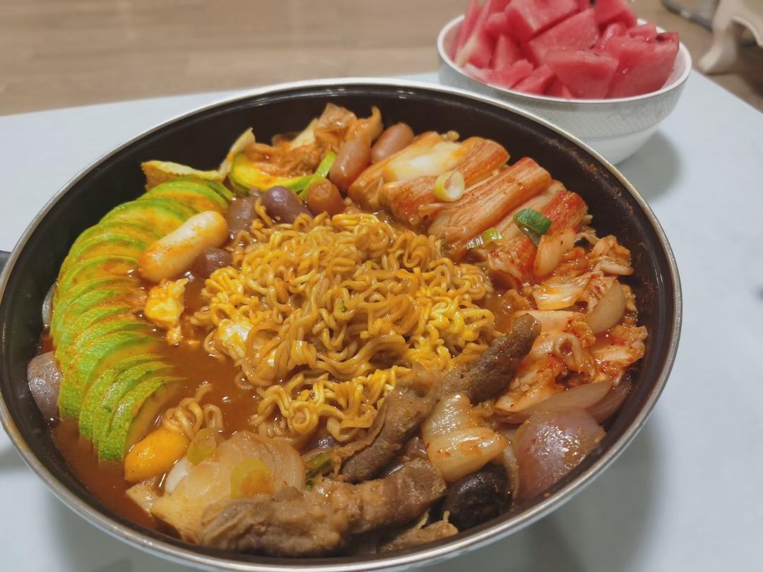 超快手韩式部队锅&简约泡菜汤