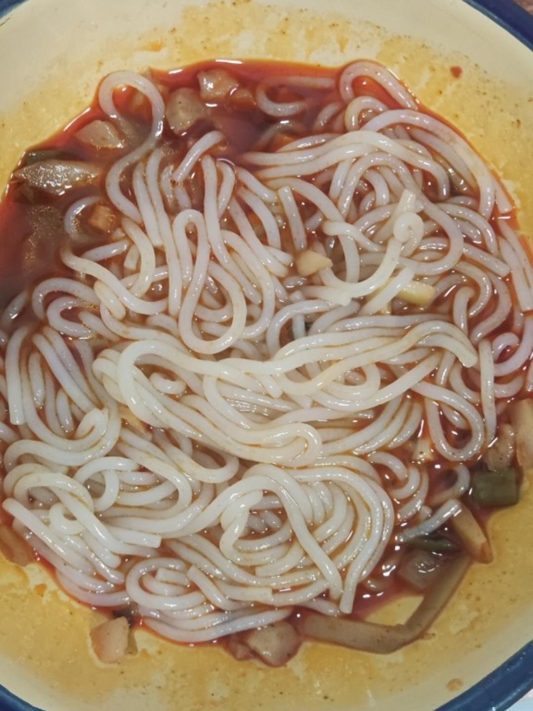 柳州螺蛳粉的正确煮法