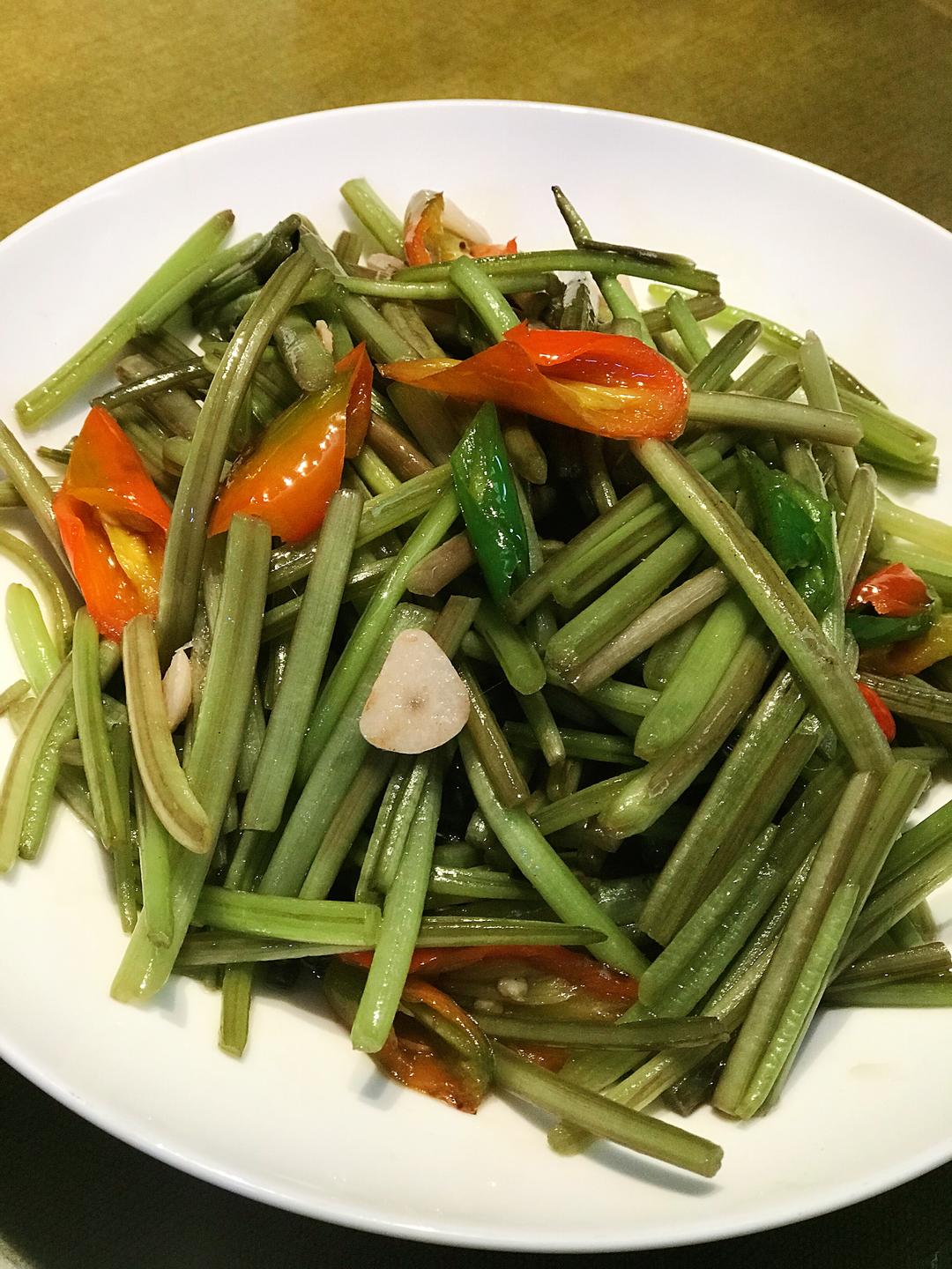 清炒红薯藤