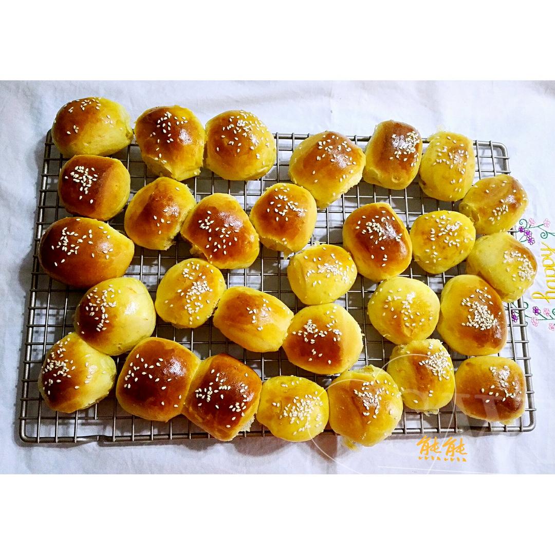 胡萝卜奶油小面包