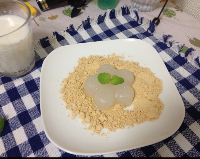 stephaniechen做的蕨菜糕