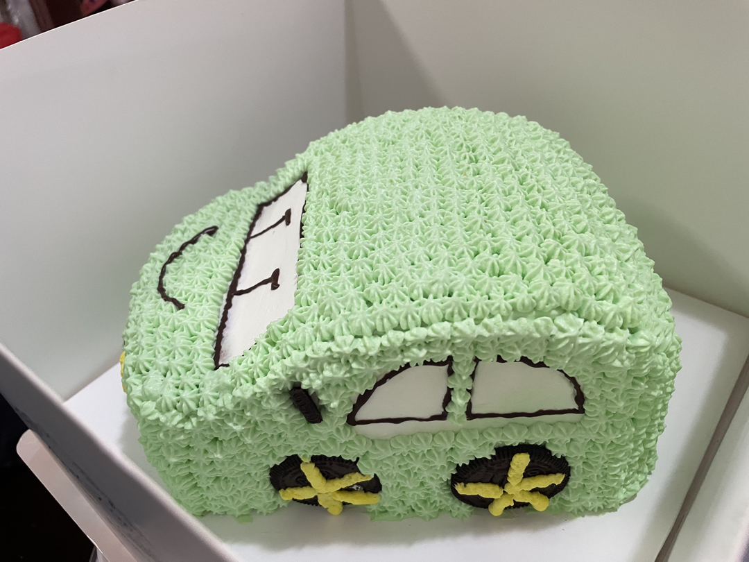 汽车生日蛋糕