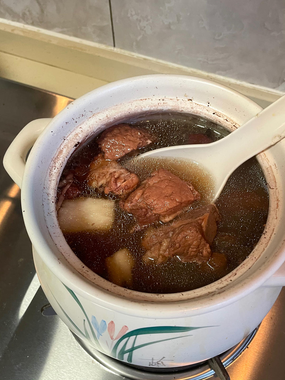 五指毛桃猪骨汤