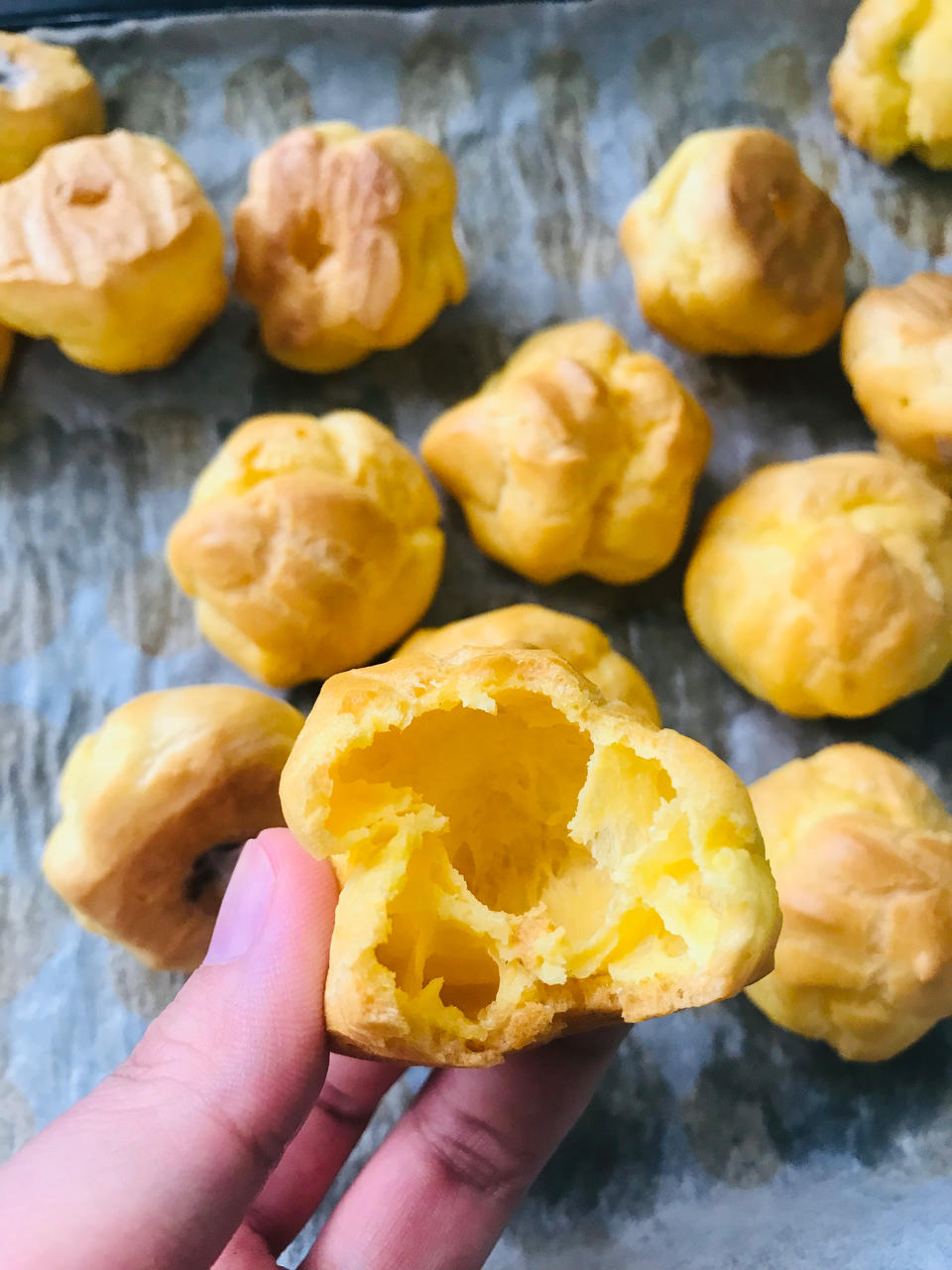 简单易成功的奶油小泡芙做法