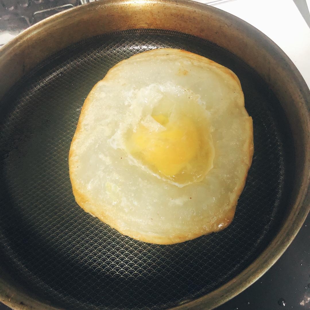 手抓饼新吃法💡自制酱香饼🍕秒杀路边摊