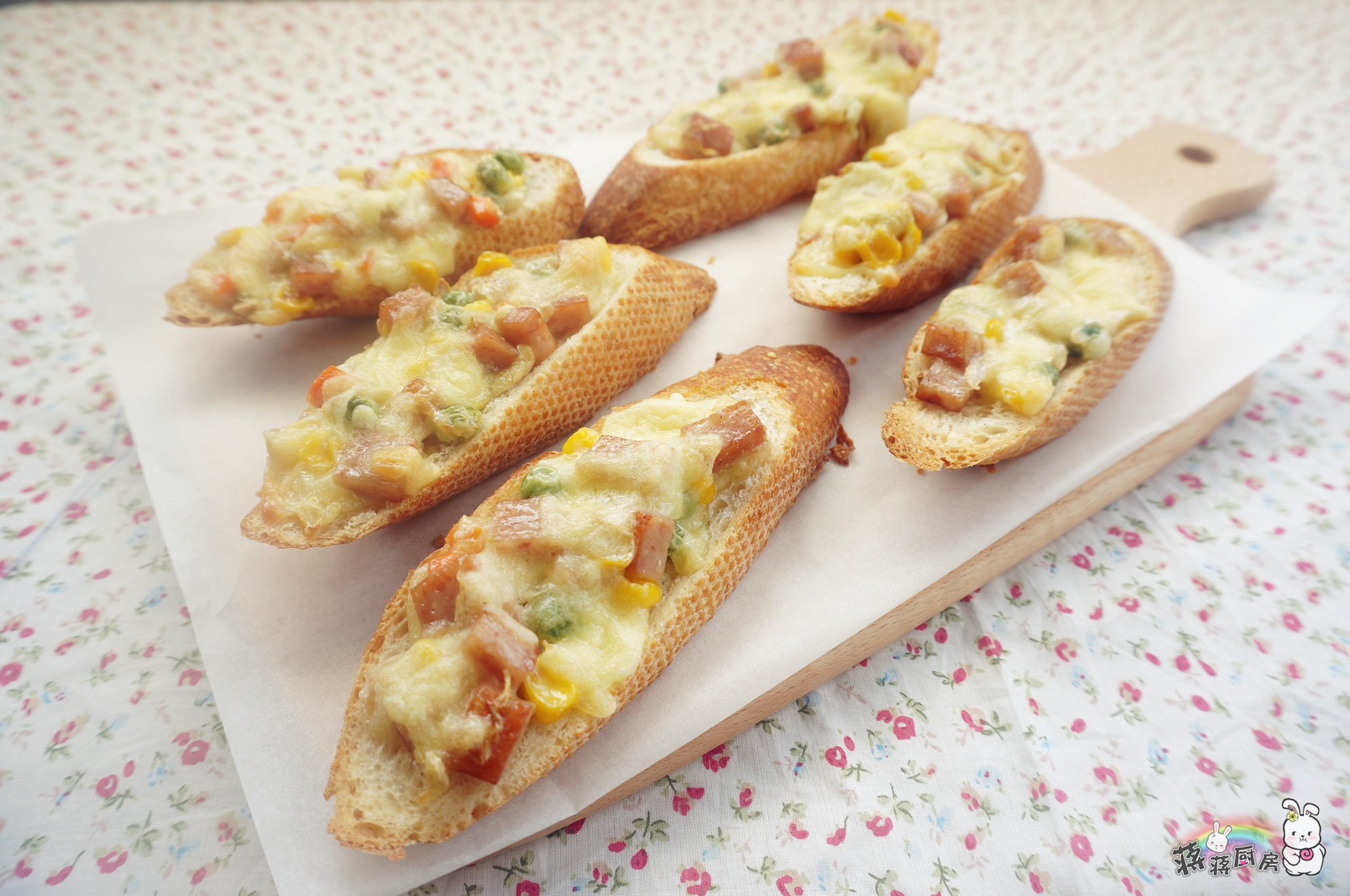 面包 凯撒大帝(传说中的85℃原配方) 鸡蛋花蒋蒋鸡蛋花做的凯撒大帝