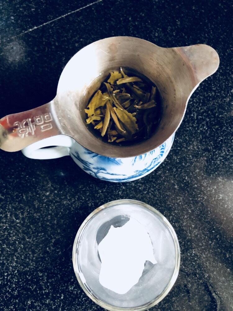 茉莉花茶玛奇朵的做法 步骤2