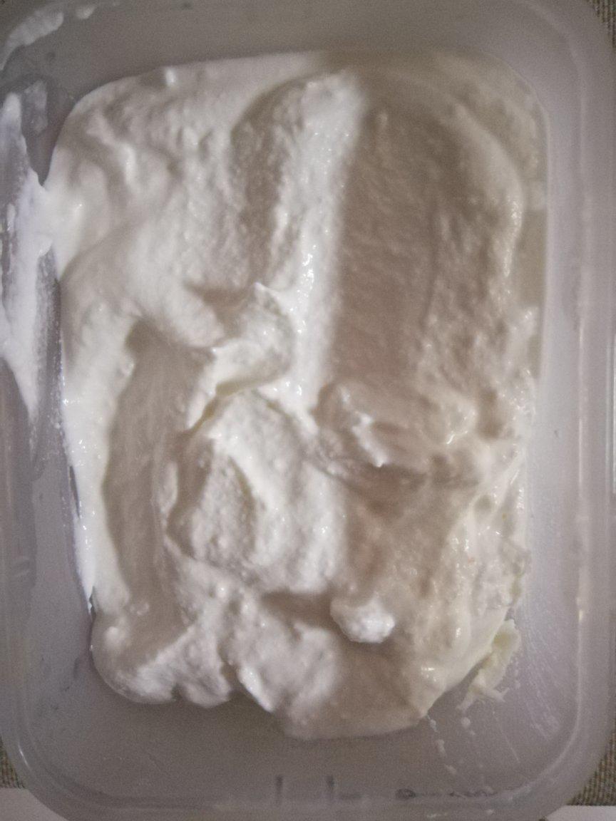 自制奶油奶酪（不用买柠檬汁不用买奶油，都是家里一定有的材料）