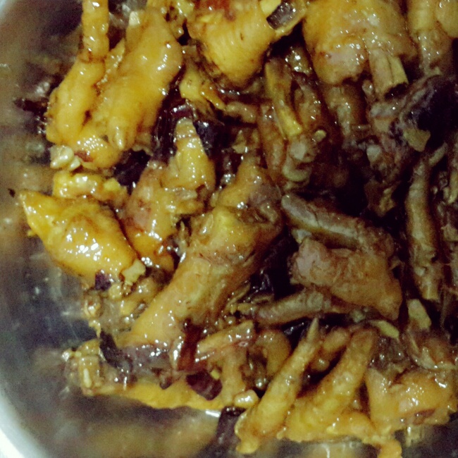 酱炖鸡手