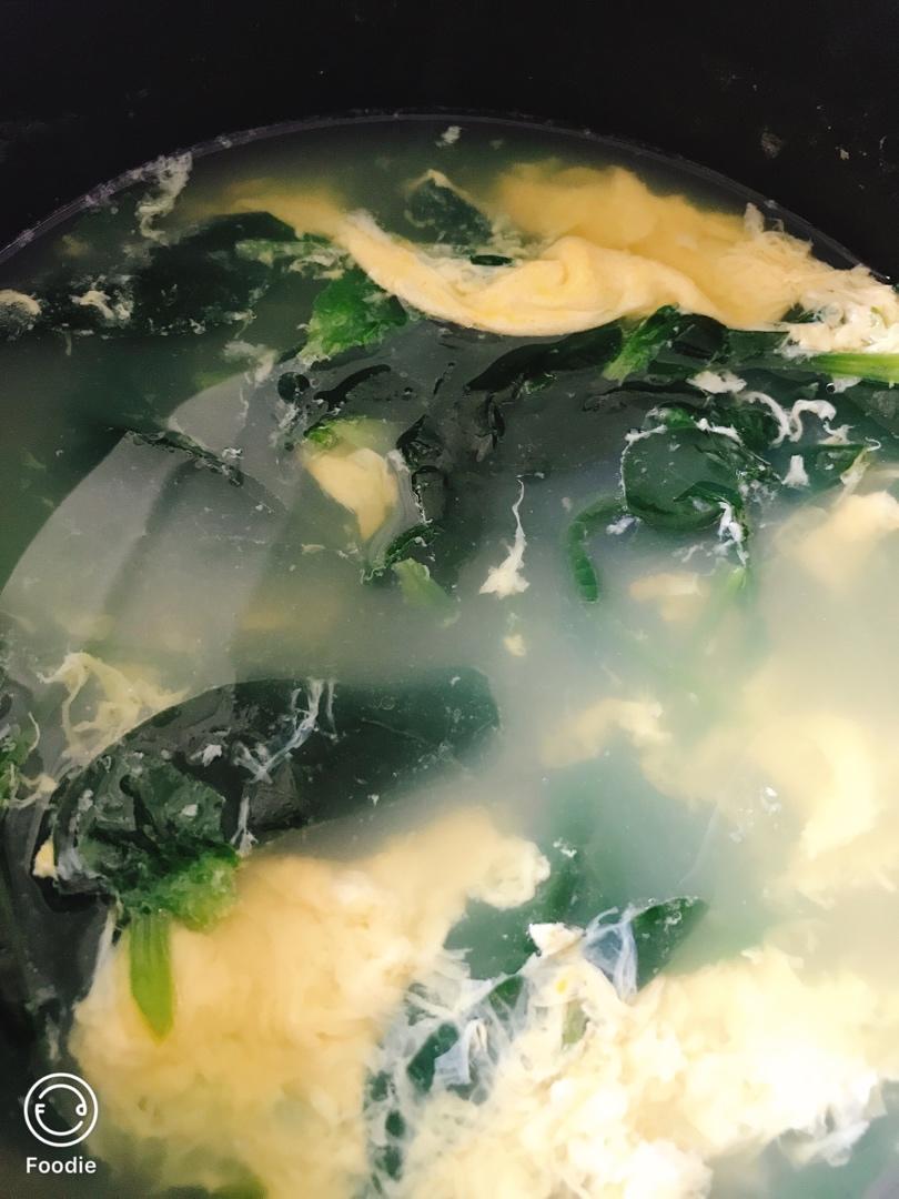 菠菜鸡蛋汤